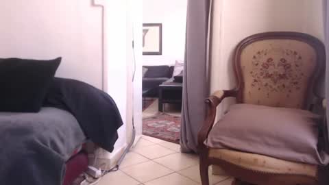 Snapshot of lovio75 chatting on 06-18-26, 08:36 lovio75 online show from 06-18-26, 08:36