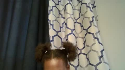 Snapshot of lovly_mamii chatting on 03-13-26, 09:05 lovly_mamii online show from 03-13-26, 09:05