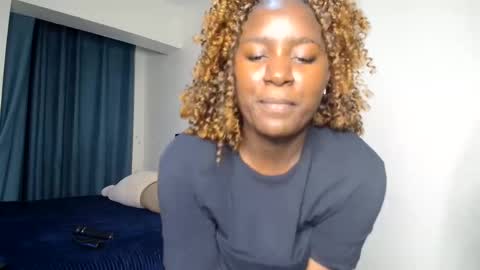 loyalcutie online show from 06-04-26, 01:39