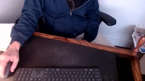 lreed090 online show from 03-03-25, 10:52