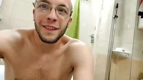 Snapshot of lshot_d chatting on 01-02-25, 11:49 Lshot D online show from 01-02-25, 11:49