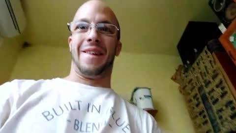 Snapshot of lshot_d chatting on 01-25-25, 09:26 Lshot D online show from 01-25-25, 09:26