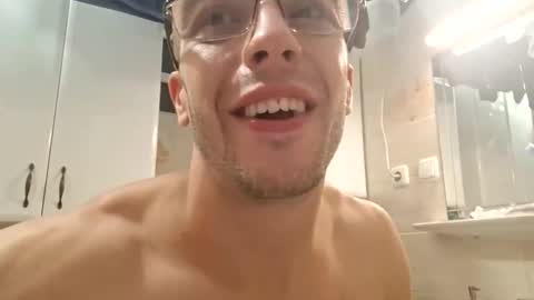 Snapshot of lshot_d chatting on 09-26-25, 11:20 Lshot D online show from 09-26-25, 11:20