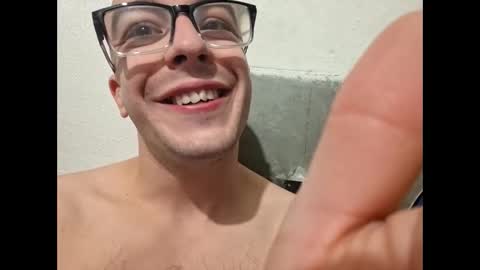 Snapshot of lshot_d chatting on 01-17-26, 09:36 Lshot D online show from 01-17-26, 09:36