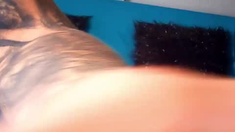 lu_pink online show from 10-28-25, 01:03