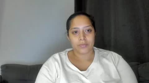 Snapshot of lu_sugar chatting on 07-10-26, 04:50 Lucy online show from 07-10-26, 04:50