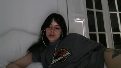 Snapshot of luana789 chatting on 07-25-26, 10:07 luana online show from 07-25-26, 10:07