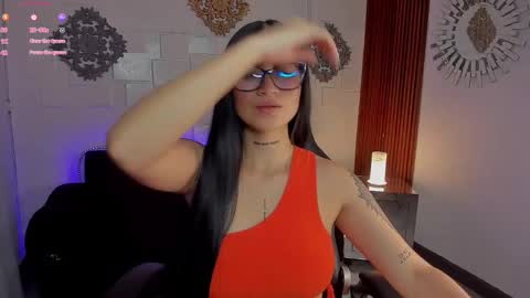 Snapshot of luanabonasx chatting on 01-28-25, 02:10 Luana online show from 01-28-25, 02:10