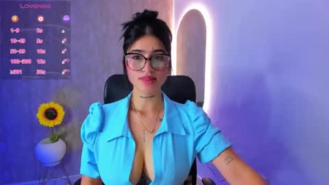 Snapshot of luanabonasx chatting on 09-20-25, 12:06 Luana online show from 09-20-25, 12:06