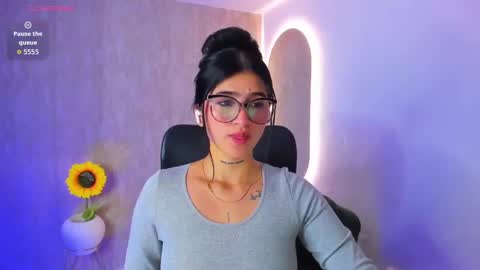 Snapshot of luanabonasx chatting on 10-02-25, 12:01 Luana online show from 10-02-25, 12:01
