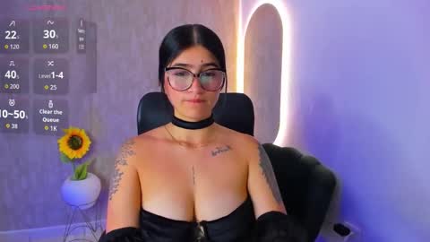 Snapshot of luanabonasx chatting on 10-14-25, 12:06 Luana online show from 10-14-25, 12:06