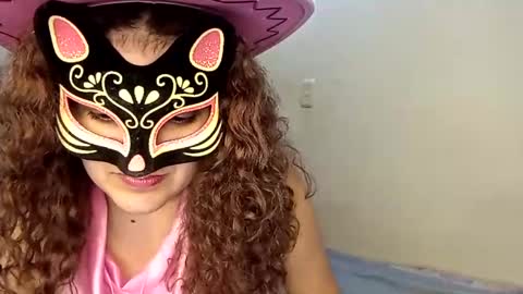 Snapshot of luanapowerful chatting on 01-14-25, 02:19 luanapowerful online show from 01-14-25, 02:19