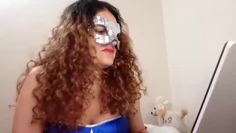 Snapshot of luanapowerful chatting on 10-05-25, 07:56 luanapowerful online show from 10-05-25, 07:56
