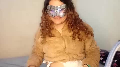 Snapshot of luanapowerful chatting on 11-09-25, 03:49 luanapowerful online show from 11-09-25, 03:49