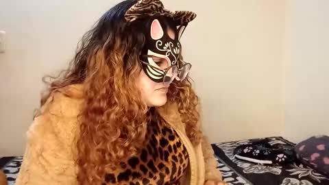 Snapshot of luanapowerful chatting on 11-20-25, 01:39 luanapowerful online show from 11-20-25, 01:39