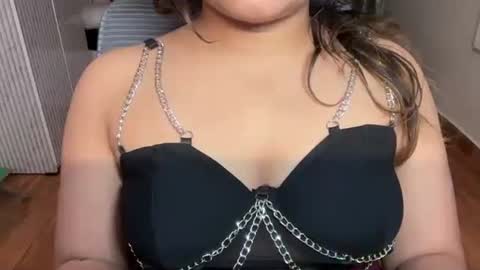 Snapshot of lubna_07 chatting on 12-26-24, 06:01 slow poison online show from 12-26-24, 06:01