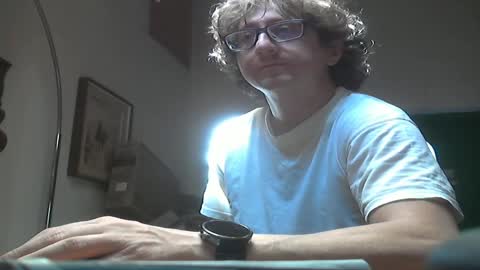 Snapshot of luca78_78 chatting on 05-24-26, 09:03 luca78 online show from 05-24-26, 09:03