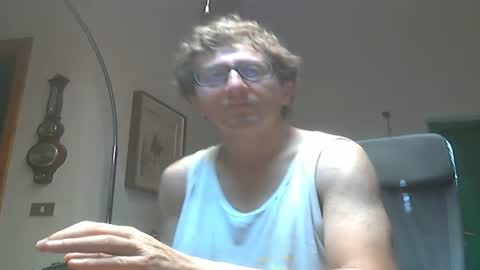 Snapshot of luca78_78 chatting on 08-02-26, 08:35 luca78 online show from 08-02-26, 08:35