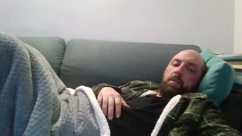 Snapshot of lucabeech88 chatting on 12-19-25, 07:43 Luca online show from 12-19-25, 07:43