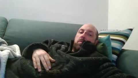 Snapshot of lucabeech88 chatting on 01-05-26, 06:33 Luca online show from 01-05-26, 06:33