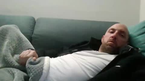 Snapshot of lucabeech88 chatting on 02-02-26, 07:56 Luca online show from 02-02-26, 07:56