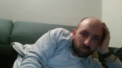 Snapshot of lucabeech88 chatting on 03-03-26, 07:31 Luca online show from 03-03-26, 07:31