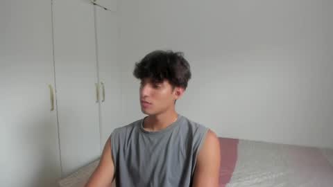 lucacosta19 online show from 06-04-26, 05:30