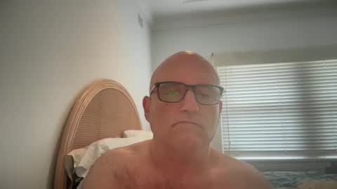 lucas10004 online show from 01-07-25, 04:08