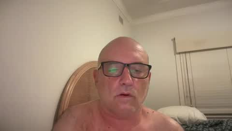 lucas10004 online show from 01-31-25, 12:07