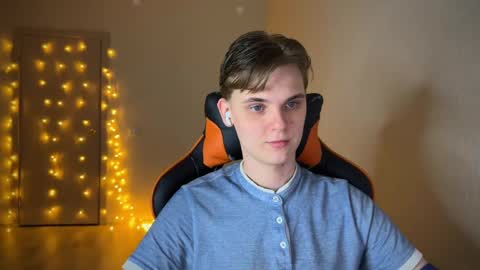 Lucas Gill online show from 01-28-25, 12:47