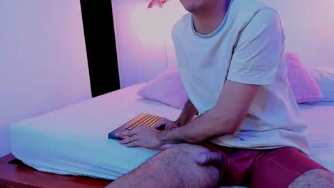 Snapshot of lucas_dream chatting on 07-16-26, 11:49 lucas_dream online show from 07-16-26, 11:49