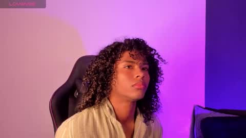 Snapshot of lucas_eevans07 chatting on 01-17-25, 03:43 online show from 01-17-25, 03:43