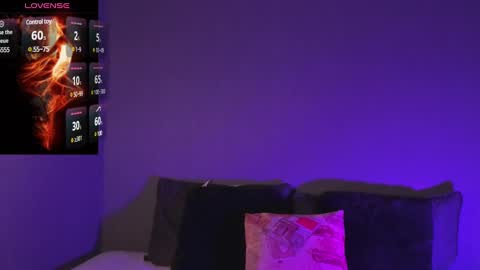 Snapshot of lucas_eevans07 chatting on 02-11-25, 05:18 online show from 02-11-25, 05:18