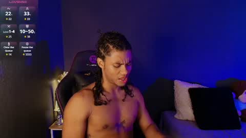 Snapshot of lucas_eevans07 chatting on 06-11-26, 01:20 online show from 06-11-26, 01:20