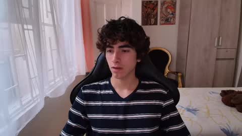 Snapshot of lucas_xo chatting on 10-21-25, 09:04 lucas_xo online show from 10-21-25, 09:04