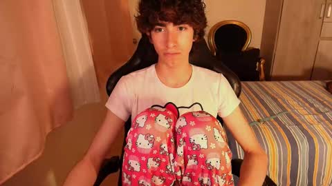 Snapshot of lucas_xo chatting on 11-03-25, 01:51 lucas_xo online show from 11-03-25, 01:51