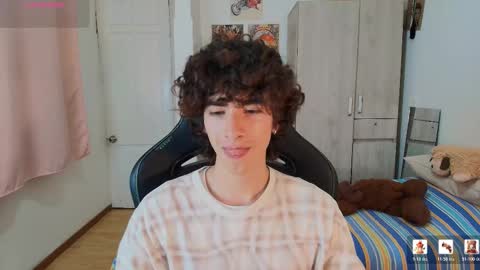 Snapshot of lucas_xo chatting on 01-06-26, 02:26 lucas_xo online show from 01-06-26, 02:26