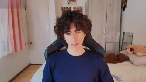 Snapshot of lucas_xo chatting on 01-06-26, 08:23 lucas_xo online show from 01-06-26, 08:23