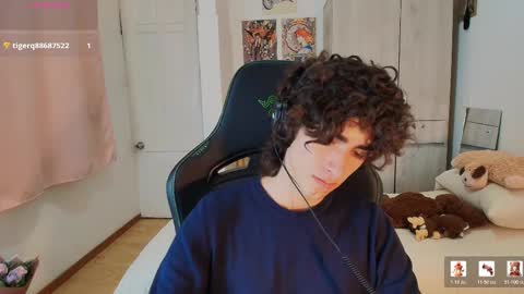 Snapshot of lucas_xo chatting on 02-05-26, 12:48 lucas_xo online show from 02-05-26, 12:48