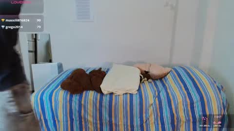 Snapshot of lucas_xo chatting on 02-20-26, 06:19 lucas_xo online show from 02-20-26, 06:19