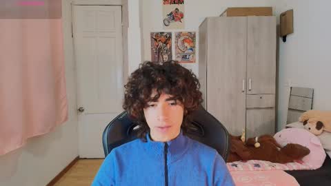 Snapshot of lucas_xo chatting on 03-09-26, 12:58 lucas_xo online show from 03-09-26, 12:58