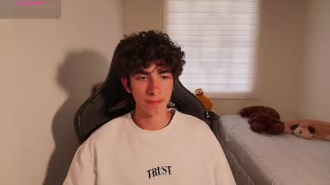 lucas_xo online show from 06-19-26, 10:46