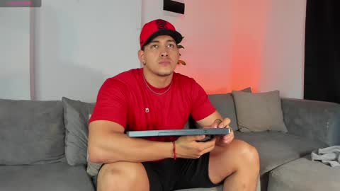 LUCA SANTOS online show from 12-22-24, 03:55