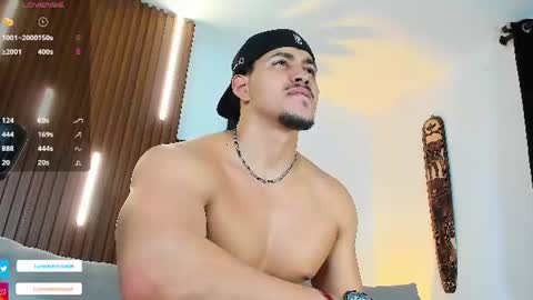 Snapshot of lucasanto_ chatting on 07-03-26, 05:03 LUCA SANTOS online show from 07-03-26, 05:03