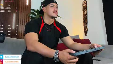 Snapshot of lucasanto_ chatting on 07-10-26, 04:50 LUCA SANTOS online show from 07-10-26, 04:50