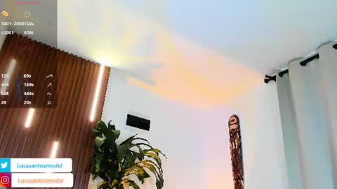 Snapshot of lucasanto_ chatting on 07-31-26, 04:23 LUCA SANTOS online show from 07-31-26, 04:23