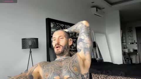 lucasexclusive online show from 01-05-25, 07:17