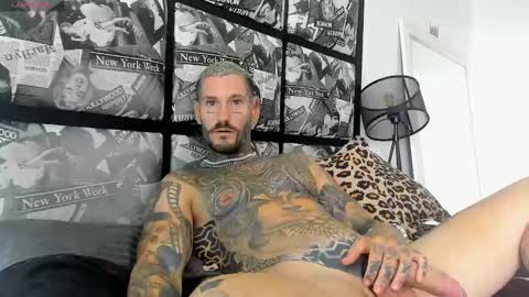 lucasexclusive online show from 02-13-25, 04:32