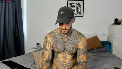 lucasexclusive online show from 11-16-25, 05:24