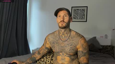 lucasexclusive online show from 01-10-26, 04:58